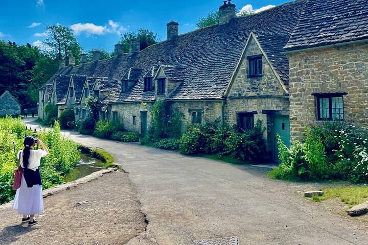 Private Cotswolds Full-Day Tour: Bibury, Bourton and Broadway photo 6