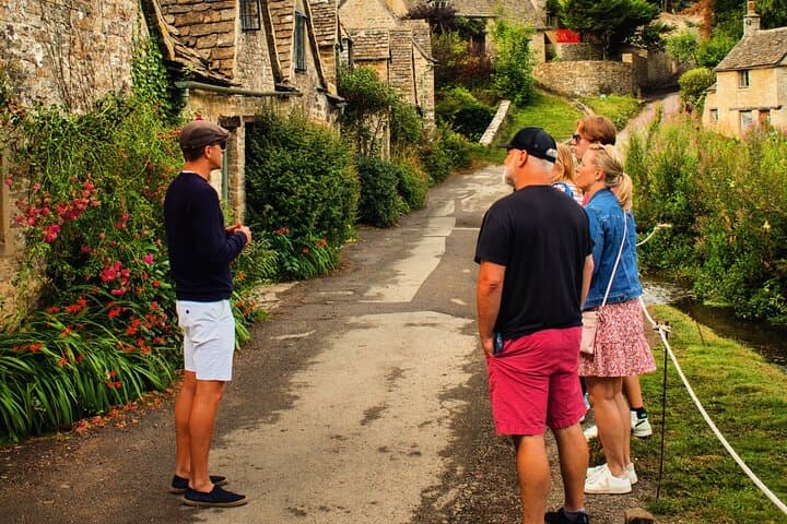 Private Cotswolds Full-Day Tour: Bibury, Bourton and Broadway