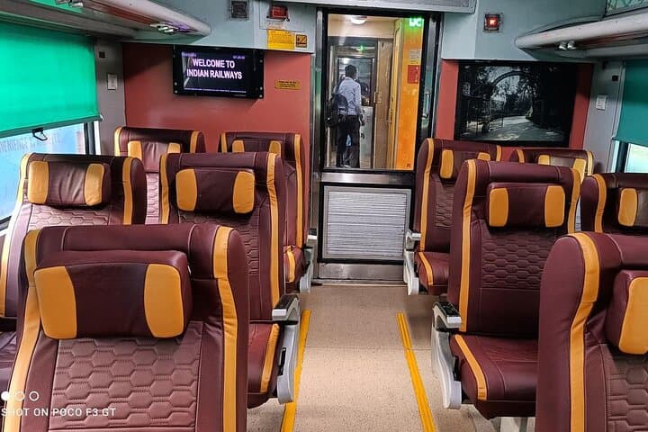 Taj Mahal by Gatimaan Express: Private Day Trip from Delhi