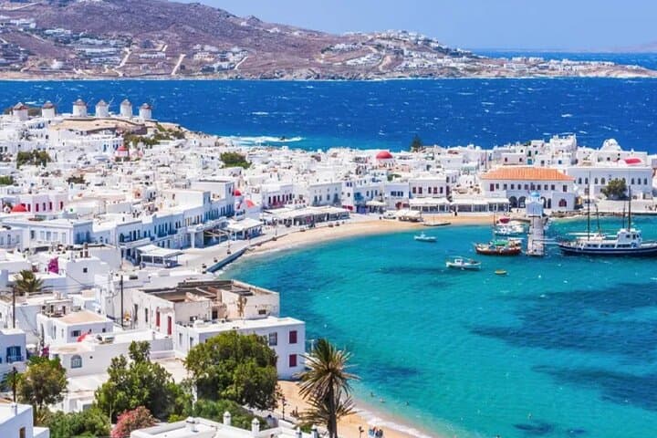 Coastal Views and Cobblestones: A Practical Guide to Mykonos’ Chora and Armenistis Lighthouse photo 6