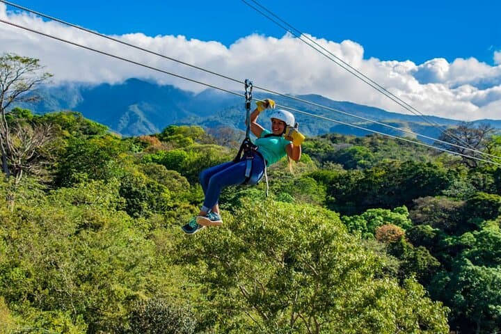 mega-combo-tour-rincon-de-la-vieja-adventure-canopy-waterfall-hot-springs