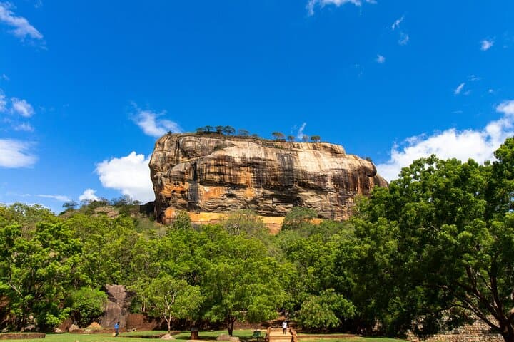 Full-Day Sigiriya & Dambulla Private Tour — Sigiriya Rock Fortress and Dambulla Cave Temples photo 4
