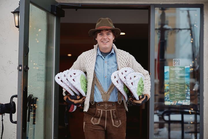Leavenworth Snowshoe Tour — Riverfront Trails & Gluhwein Tasting photo 3