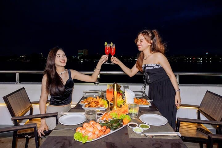 Sunset Dinner Cruise on the Chao Phraya: Alangka Bangkok River Cruise