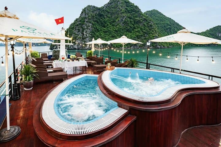 7-Hour Halong Bay Day Cruise: Sung Sot Cave, Ti Top, Kayaking & Sunset photo 3