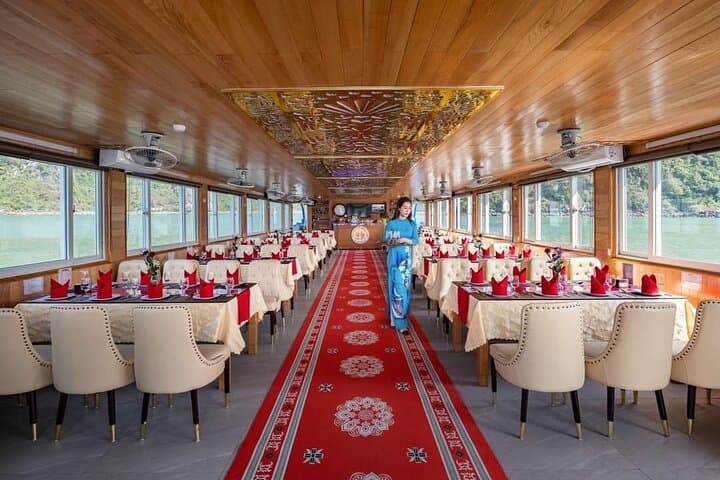Halong Bay Deluxe Day Cruise: Sung Sot Cave, Titov Island & Kayak Adventure photo 3