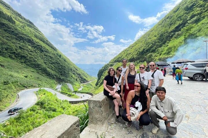 Ha Giang 3-Day Loop: Ma Pi Leng, Dong Van & Nho Que River photo 5