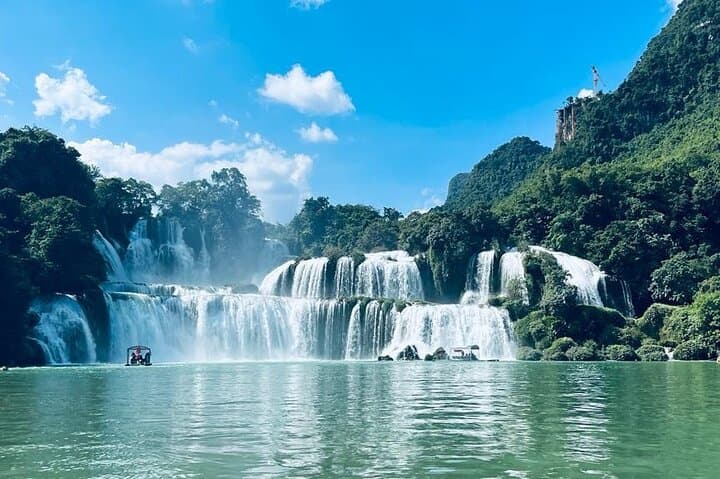 Ban Gioc Waterfall and Ba Be Lake 3-Day Adventure from Hanoi photo 1