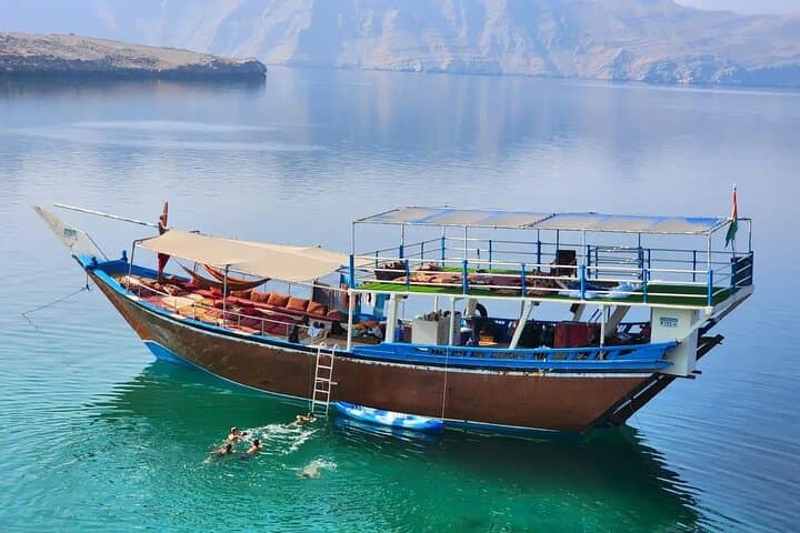 Khasab Overnight Dhow Cruise: Dolphin Watching & Fjord Camping Adventure photo 4