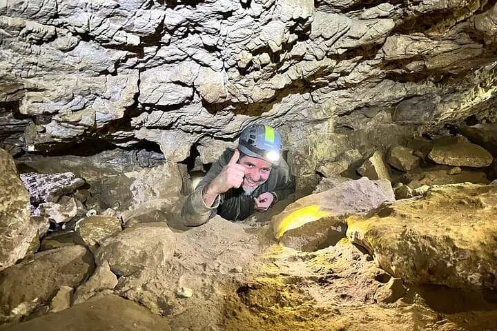 Madrid Caving and Rappelling Adventure: Day Trip Underground photo 5