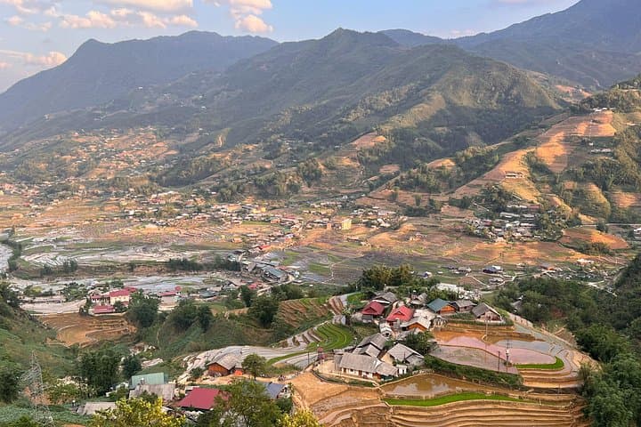 One-Day Sa Pa Tour: Villages, Rice Terraces & Waterfalls