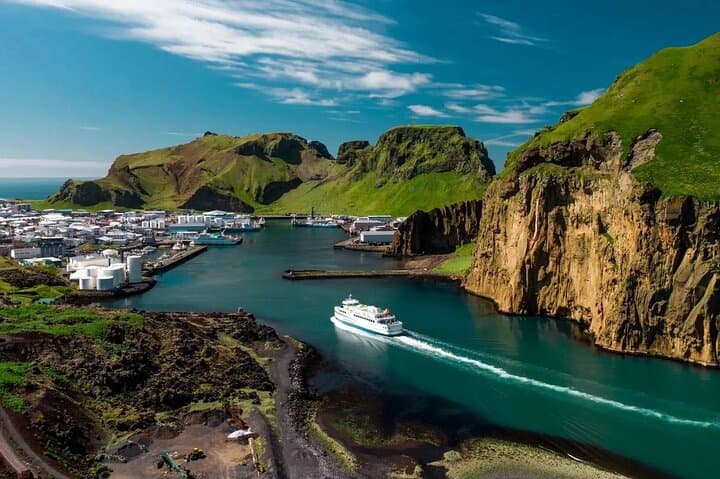 Private Westman Islands Day Tour from Reykjavík with Seljalandsfoss Waterfall