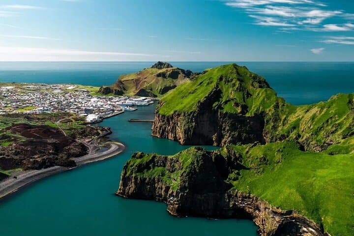 Private Westman Islands Day Tour from Reykjavík with Seljalandsfoss Waterfall photo 4