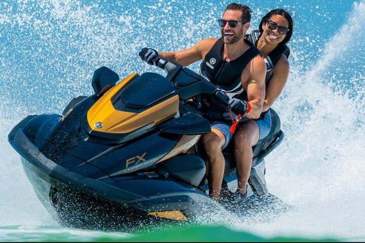 Miami Beach Boat Rental: Sunset Cruises, Skyline Views & Private Charters photo 5