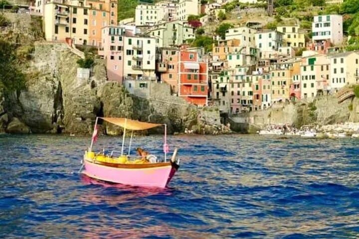 Private Sunset Boat Tour & Snorkel in Cinque Terre with Captain Jenny