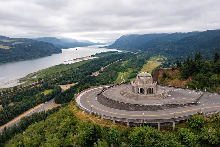 Private Tour of Multnomah Falls and Columbia Gorge — Guided Half-Day from Portland