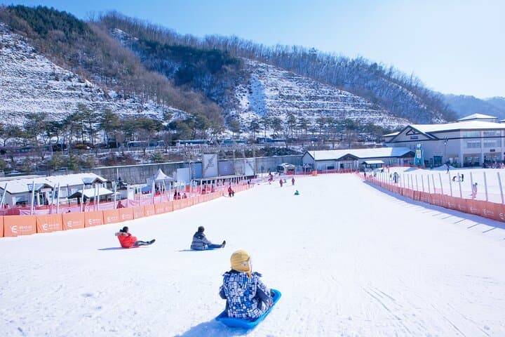 Elysian Gangchon Ski Resort Day Trip from Seoul — Beginner-Friendly Skiing Near Seoul photo 3