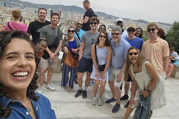 Ride and Frame Barcelona: Private Photo E-Bike Tour of Modernism and the Mediterranean photo 5