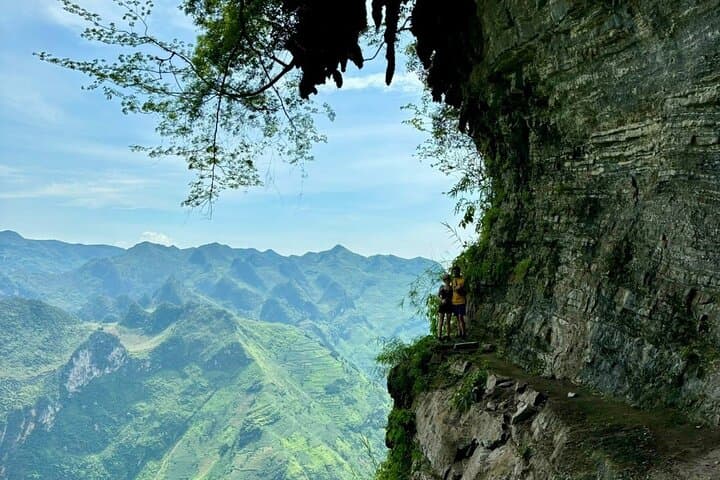 Ha Giang 3-Day Motorbike Loop: Ma Pi Leng, Waterfalls & Dong Van