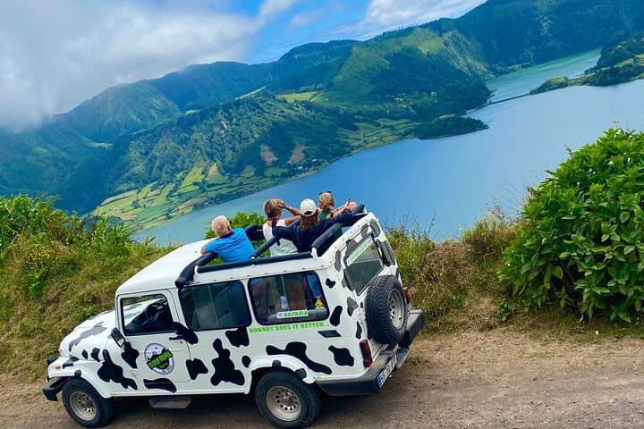 Sete Cidades 4x4 Half-Day Jeep Tour from Ponta Delgada