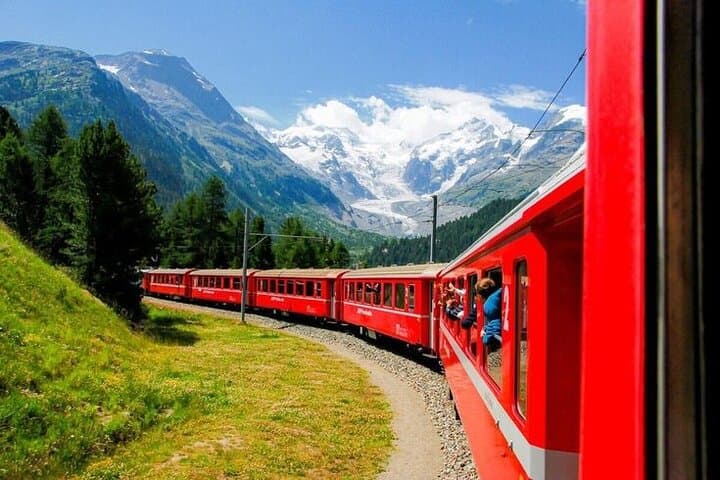Bernina Red Train & St. Moritz Day Trip from Milan: Alpine Passes, Glaciers and Lakes photo 3