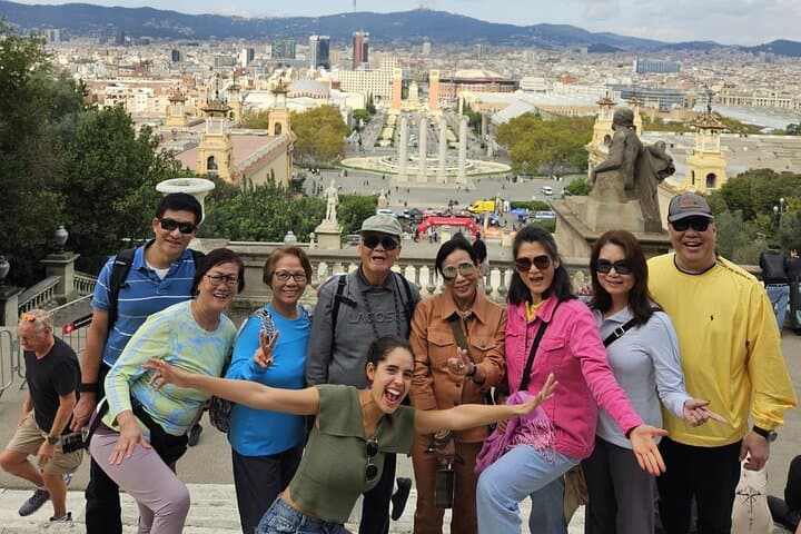 Barcelona Best Views: Montjuïc Castle, Cable Car & Old Town Sunset Tour
