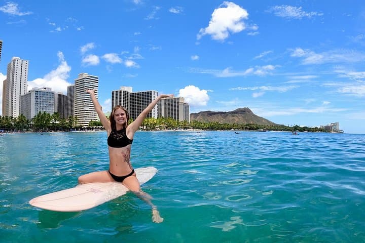 Waikiki Private Surf Lesson with Female Instructor — 90-Minute Beginner Surfing at Duke Kahanamoku Beach photo 2
