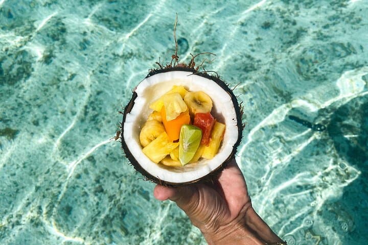 Private Raiatea & Taha'a Lagoon Exploration — Snorkel, Pearl Farm & Vanilla Tasting photo 2