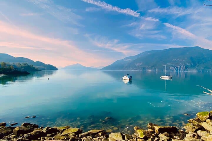 Vancouver 3-Day Budget Tour: Stanley Park, Sea-to-Sky & Butchart Gardens photo 2