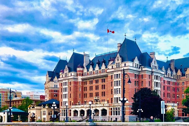 Vancouver 3-Day Budget Tour: Stanley Park, Sea-to-Sky & Butchart Gardens photo 5