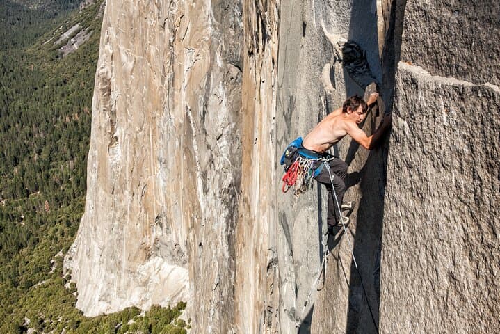 El Capitan Yosemite Rock Climbing Tour: A 3,000-Foot Vertical Challenge