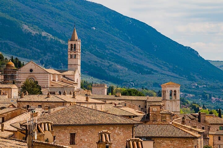 Pilgrim Path Self-Guided Walk in Assisi: Saint Francis' Route & Basilica photo 2