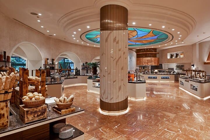 Kaleidoscope Dinner Buffet at Atlantis The Palm — Global Flavors in Dubai photo 4