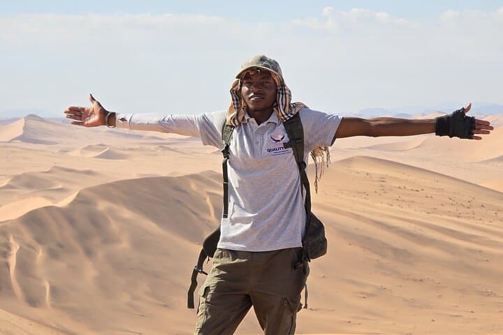 2-Day Sossusvlei Budget Guided: Sunrise Dunes & Sesriem Canyon