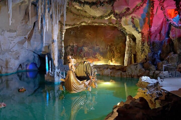 Private Day Trip from Munich to Linderhof Palace — What to Expect & Practical Tips photo 2
