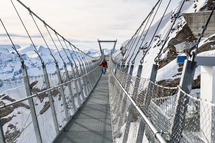 Mount Titlis Private Day Trip: Engelberg Glacier Walk & Lucerne City photo 4