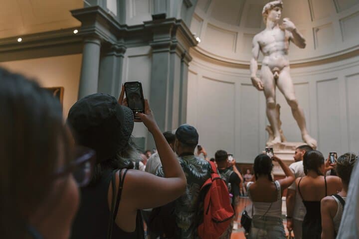 See Michelangelo’s David & Botticelli at the Uffizi — Florence Express Gallery Tour photo 3