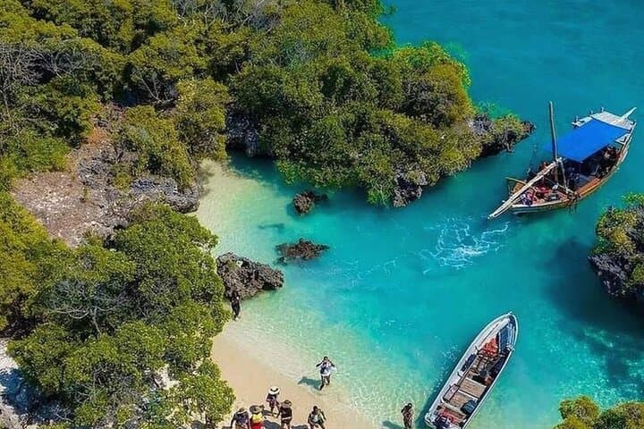 Safari Blue Dhow Day Trip: Menai Bay Snorkeling & Sandbank BBQ photo 3