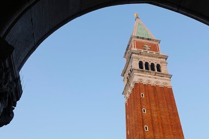 St. Mark's Bell Tower & History Gallery: Panoramic Views and VR Timewalk photo 3