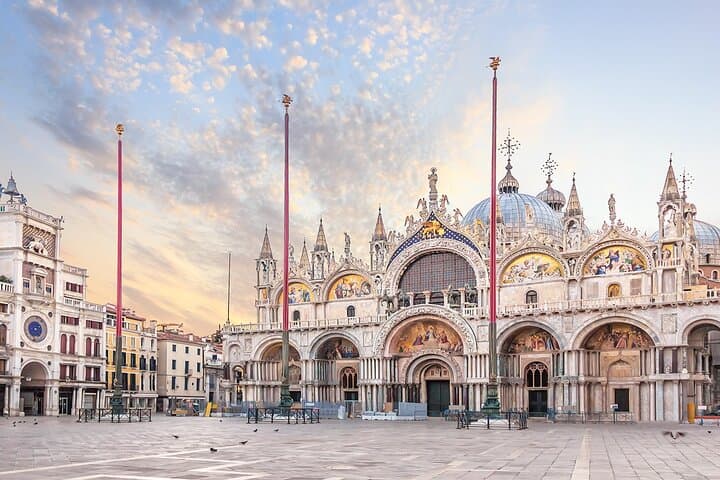 Inside Venice's Powerhouse: Doge's Palace and St. Mark's Guided Tour