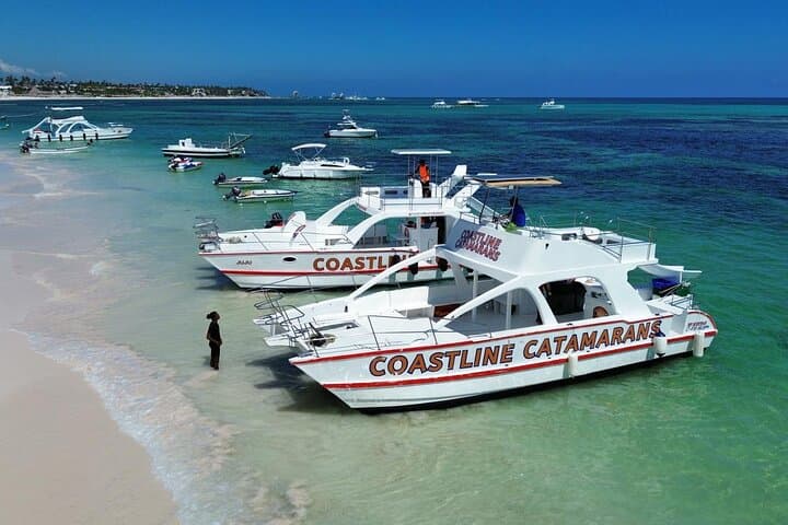 Boots and Booze Punta Cana Country Party Boat Cruise — Snorkel, Natural Pool & Live Country Vibes photo 4