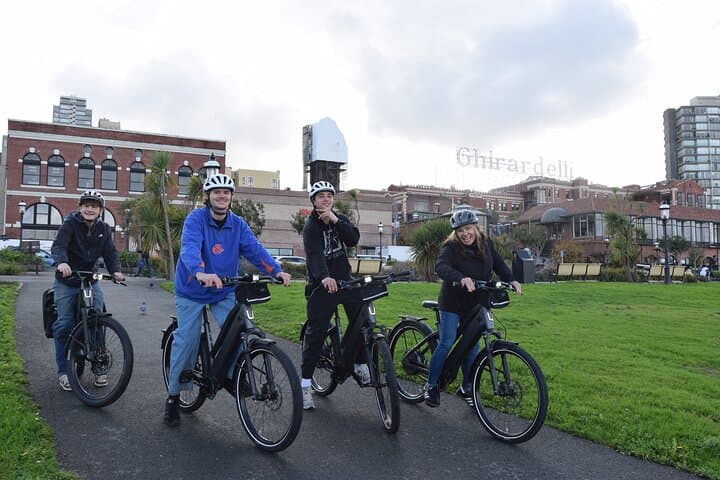 Golden Gate Bridge to Sausalito E‑Bike Tour: Ride, Views & Ferry Return photo 4