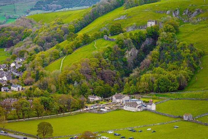 Full-Day Peak District Tour: Hardwick Hall, Castleton & Peak Cavern from Manchester photo 5