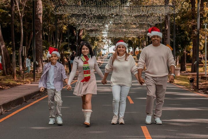 Grinch vs Santa: Downtown Pensacola Christmas Scavenger Hunt photo 6