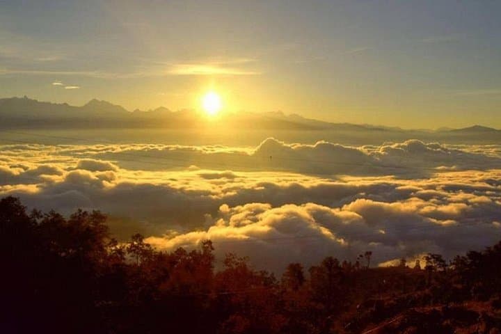 Nagarkot Sunrise & Bhaktapur Durbar: Morning Himalayan Panorama and Newari Heritage photo 2