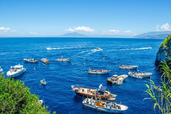 Capri Blue Grotto & Faraglioni All-Inclusive Small-Group Boat Tour photo 3