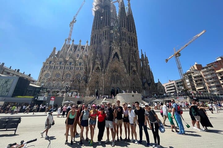 Gaudí's Modernist Legacy: Small-Group Walking Tour in Barcelona photo 4