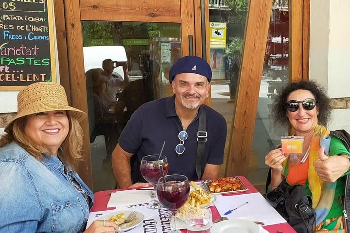 Barcelona Art and Tapas Walking Tour — Picasso Museum & Gothic Quarter Food Crawl photo 1