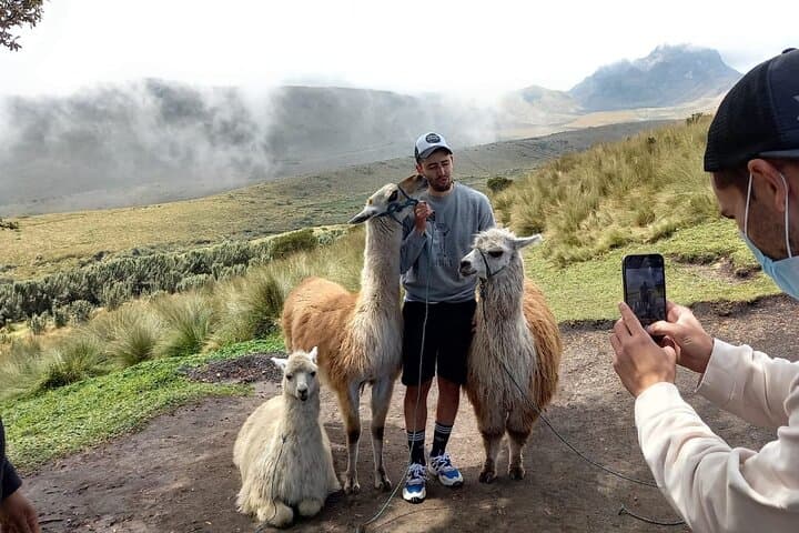 Quito Cable Car and Papallacta Hot Springs Day Trip: Andean Views & Thermal Pools photo 3