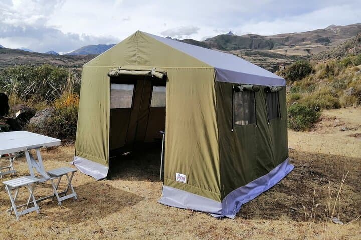 Huaraz High-Mountain Equipment Rental: Rent Trekking & Climbing Gear photo 2